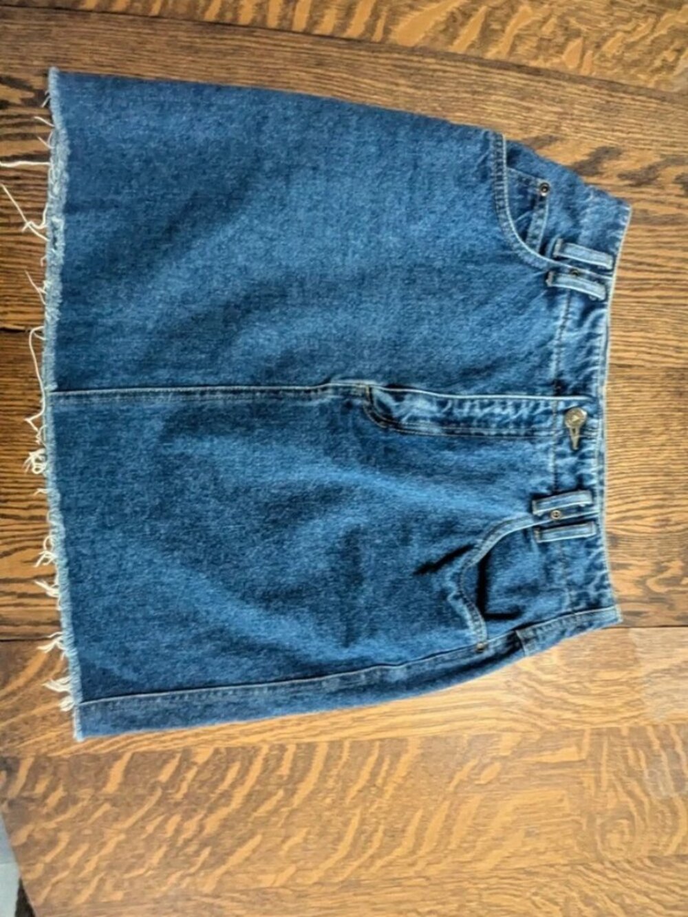 Vintage LizWear Frayed Denim Skirt 100% Cotton Size 6